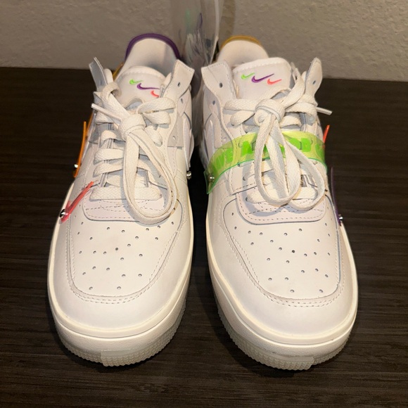 Nike Air Force - Picture 3 of 9